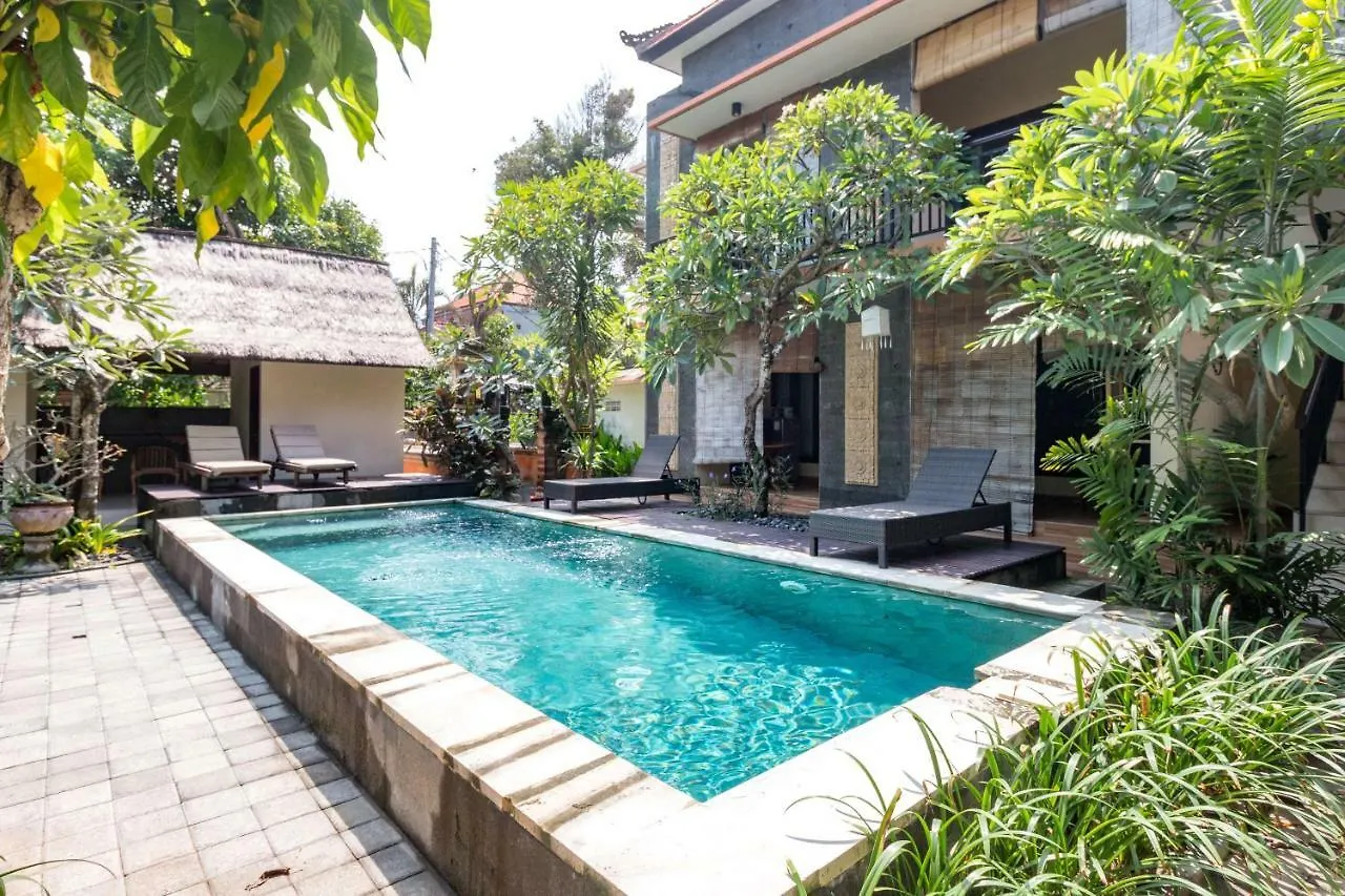 Guest house Eddys Cottages & Villa Legian  Indonesia